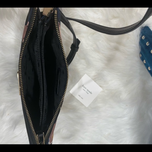 Kate Spade Triple Gusset Crossbody - NWT - Picture 5 of 7